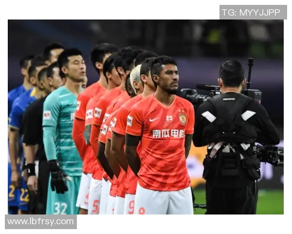 广州足球队灵活性创新高引发关注足球运动新趋势解析