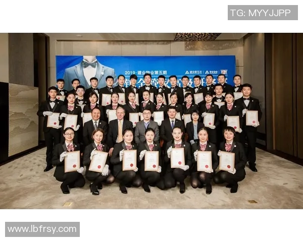 南京足球队成长之路:从默默无闻到荣耀绽放的真实故事 南京足球队成长之路:从默默无闻到荣耀绽放的真实故事