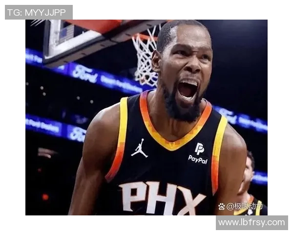 足球明星意外受伤摔破膝盖瞬间照片引发球迷热议与关注