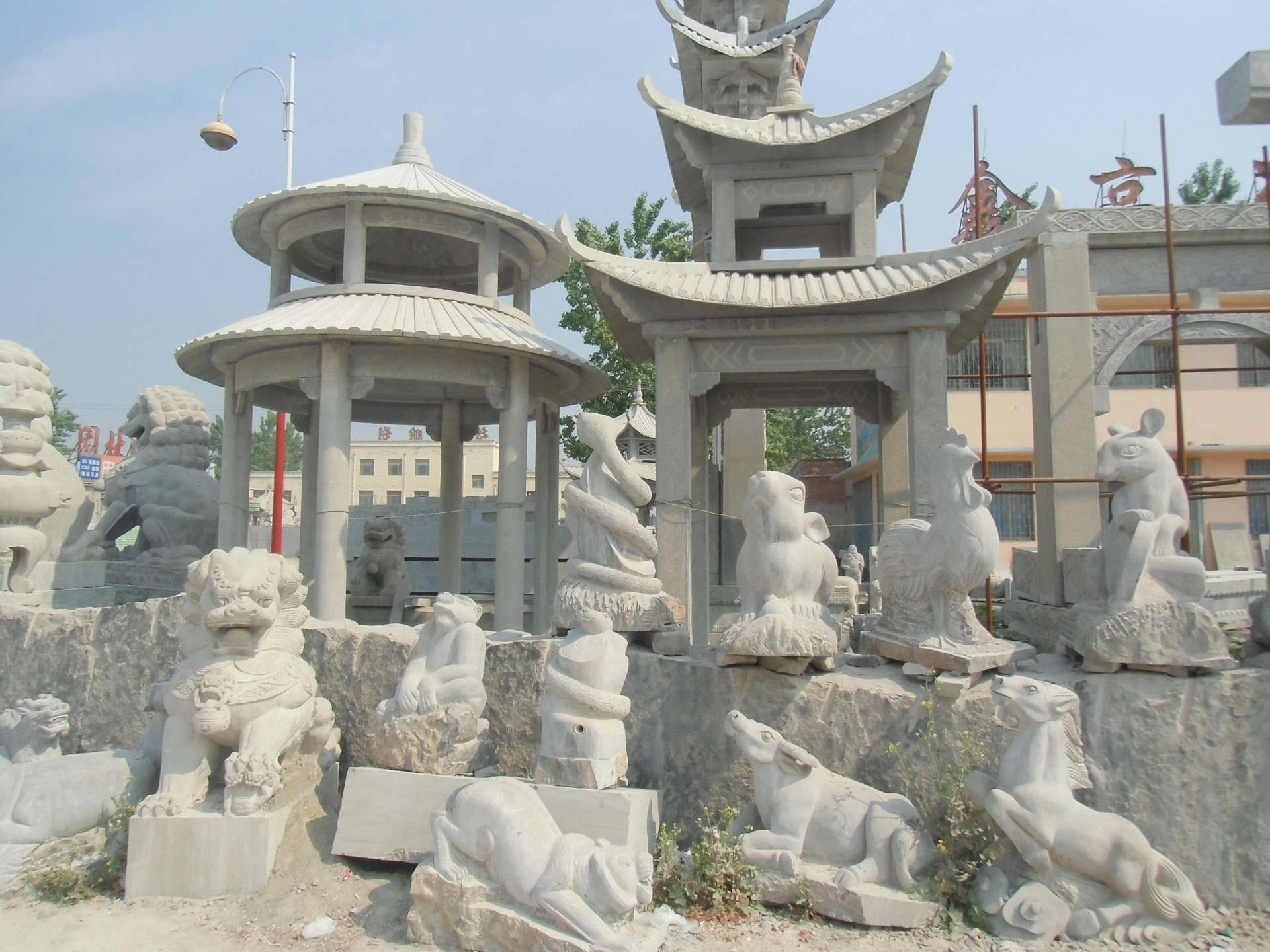 山东济宁批发供应优质石雕门牌坊雕刻 寺庙石雕石牌坊友见石业雕刻 浮